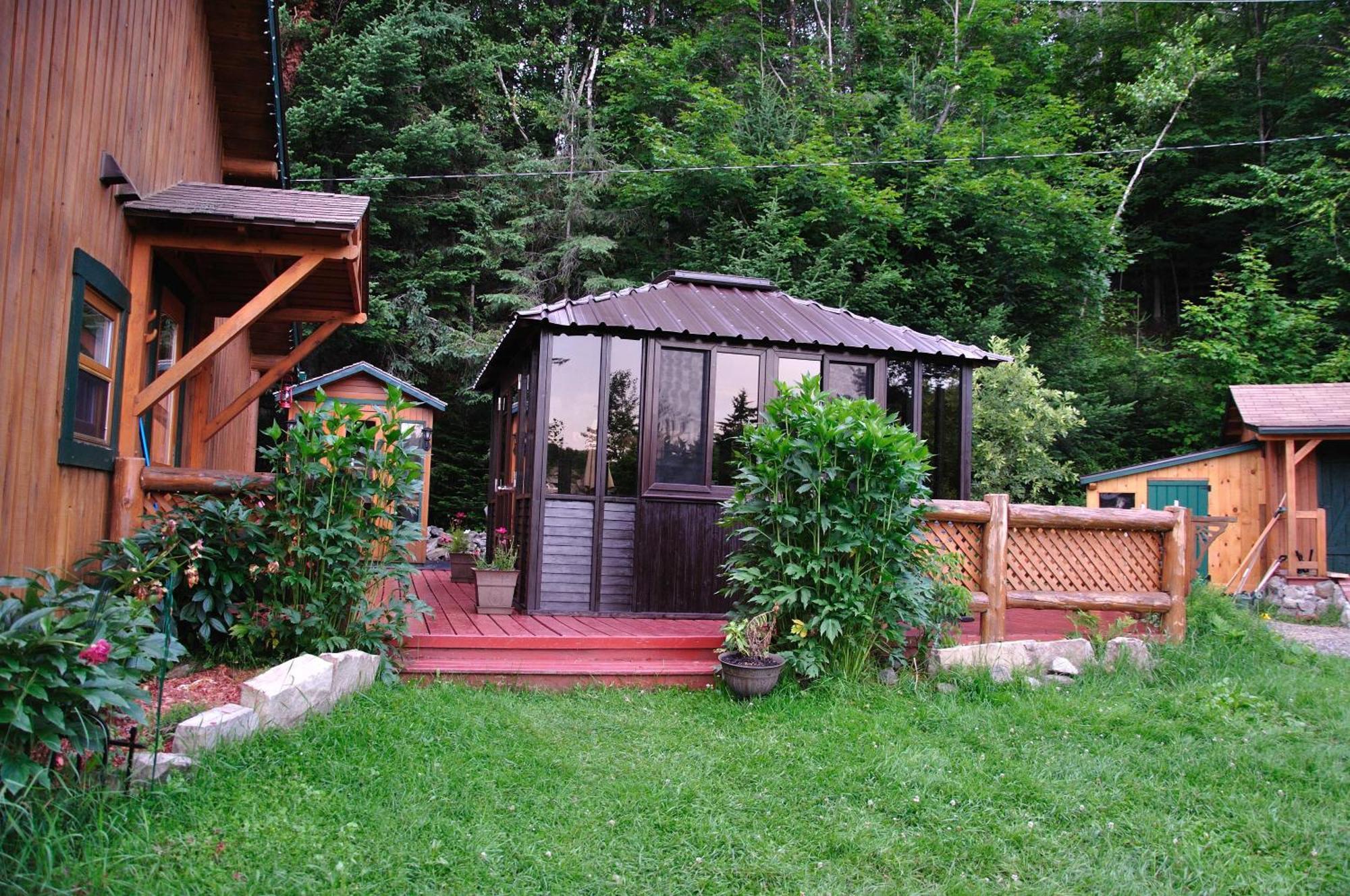Les Cabanes Du Trappeur Wentworth-Nord Экстерьер фото