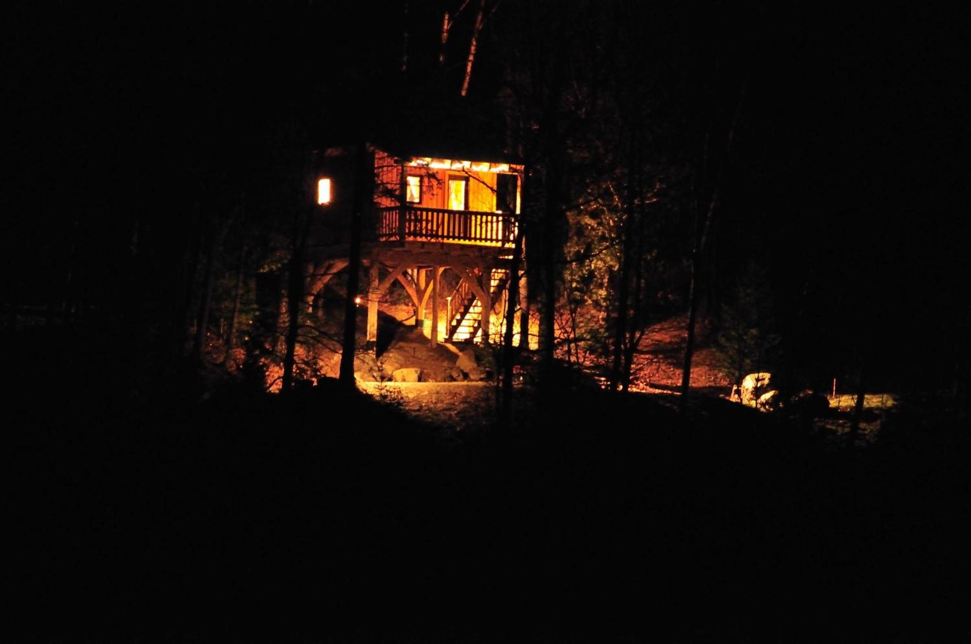 Les Cabanes Du Trappeur Wentworth-Nord Экстерьер фото